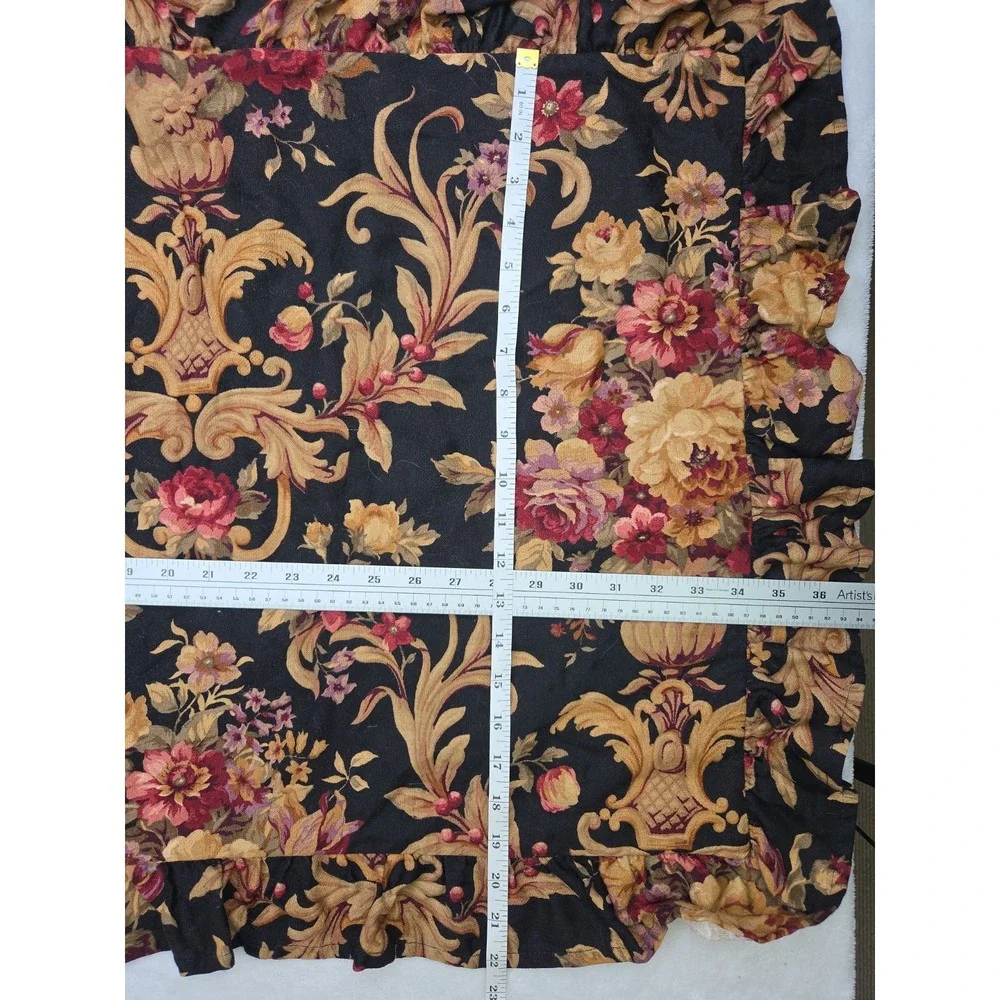 2 Vintage 2003 Raymond Waites Rose Floral Ruffled Pillow Shams King Black Urns